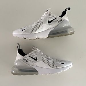NIKE Air Max 270
